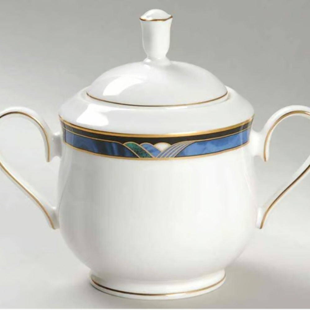 Lenox Royal Kelly Elegant White and Blue Porcelain Sugar Bowl With Lid